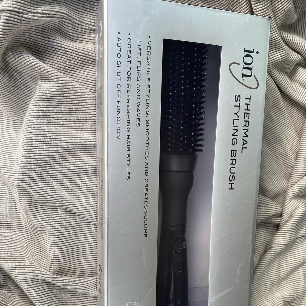 Professional ceramic styling brush